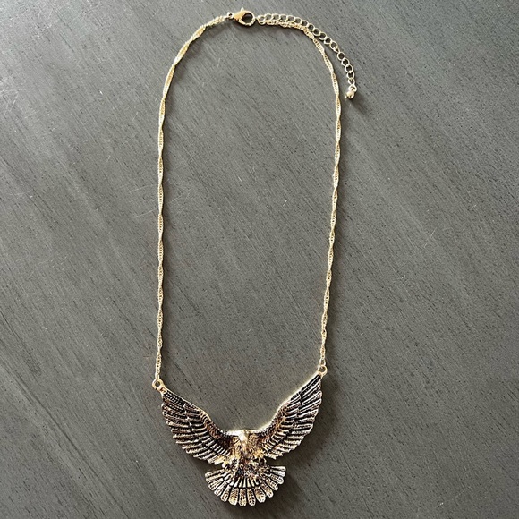 🦅 Gold Copper Eagle Flying Twisted Chain Link Patriotic USA America Necklace - Picture 3 of 5